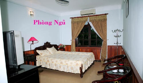 Khách sạn Hạ Long